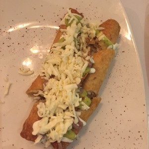 Taquitos de pollo