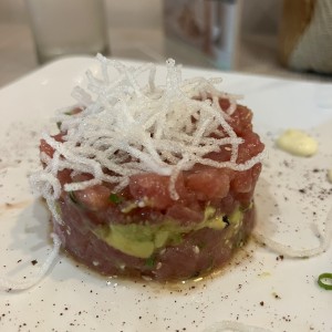 tartar de atun trufado