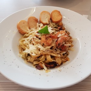 Fetuccini con mariscos