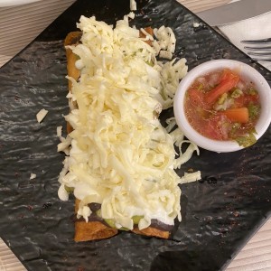 ENTRADAS - Taquitos de pollo