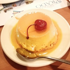 Flan de la casa