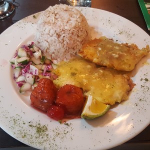 filete de corvina al ajillo