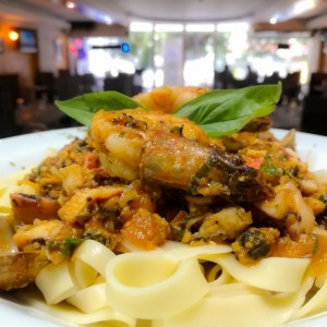 fettucine con mariscos