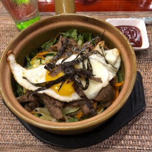 dolsot bibimbap