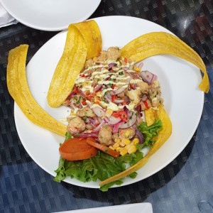 ceviche de pescado frito