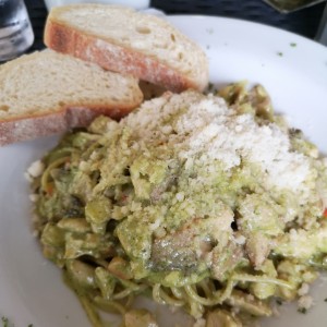 pasta pesto y pollo