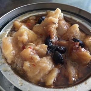 puerco con frijoles megros 