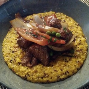 RISOTTO DE QUINOA CON LOMO SALTADO