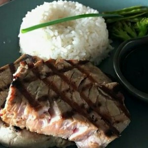 grilletes tuna with Teriyaki sauce.