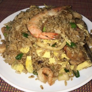 Platos Fuertes - Arroz con Mariscos