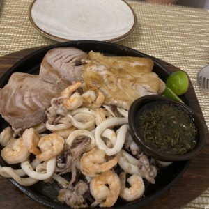 BIEN CRIOLLO - PARRILLA MARINA