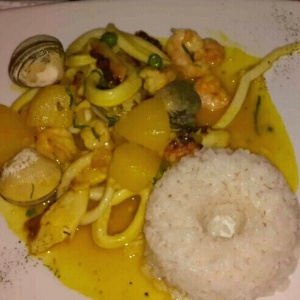 Cau cau de mariscos