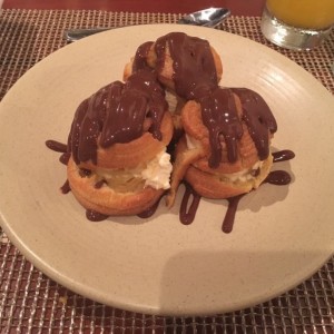 Profiteroles