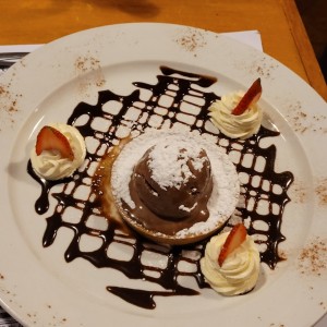 tartaleta de chocolate y helado de chocolate 