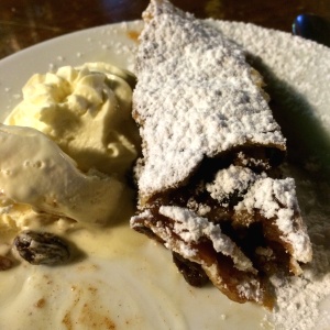 Apple strudel 