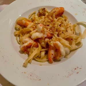 Fettuccini con Langostinos al Olio 