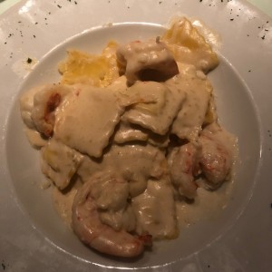 Ravioli de Ricotta con Langostinos