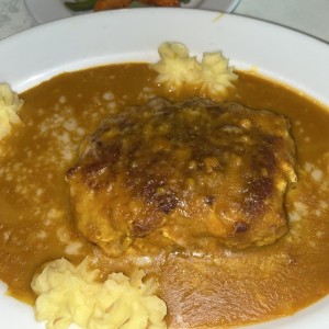 Corvina rellena de camarones 