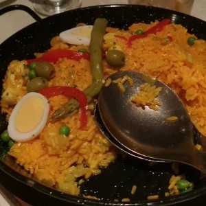 Paella de corvina 