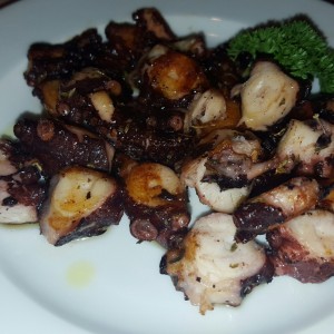 Pulpo al Carbon