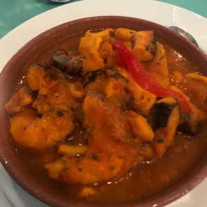 ESPECIALIDADES - CAZUELA DE MARISCOS