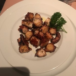 APERITIVOS - PULPO AL CARBON