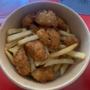 Pescado con papas fritas