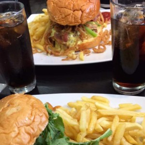 hamburguesa merrit y hamburguesa Jim Smith