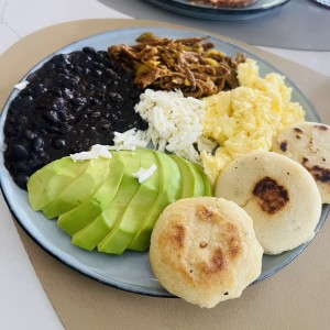 Desayuno criollo