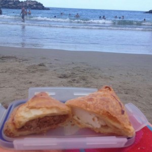 pastelitos de Carne y Queso, mitades, los mejores